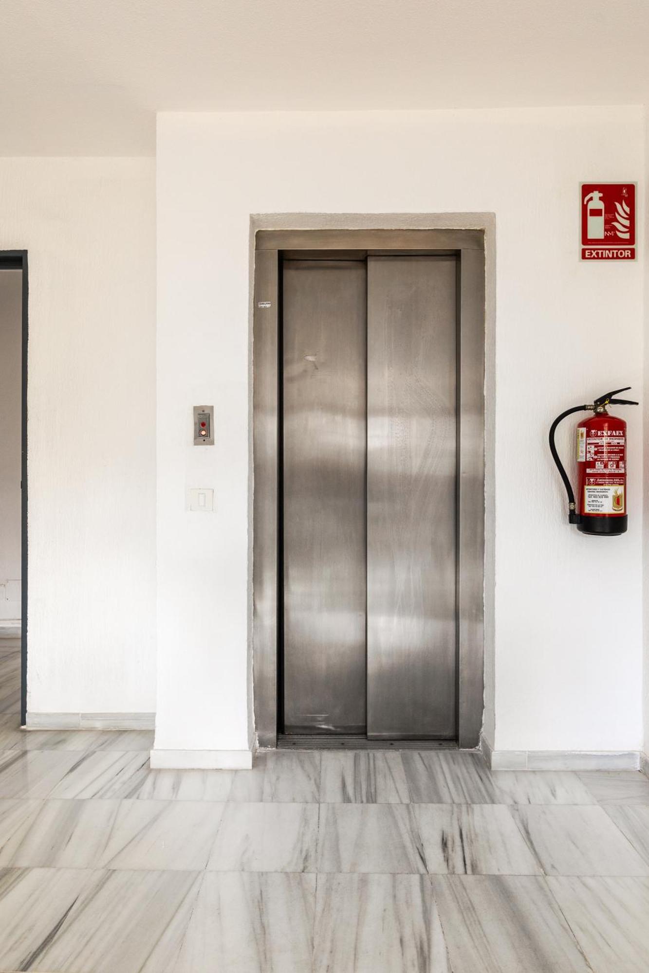 Duquesa Port Studio Apartment - Bright Sunlit Terrace Manilva Exterior photo