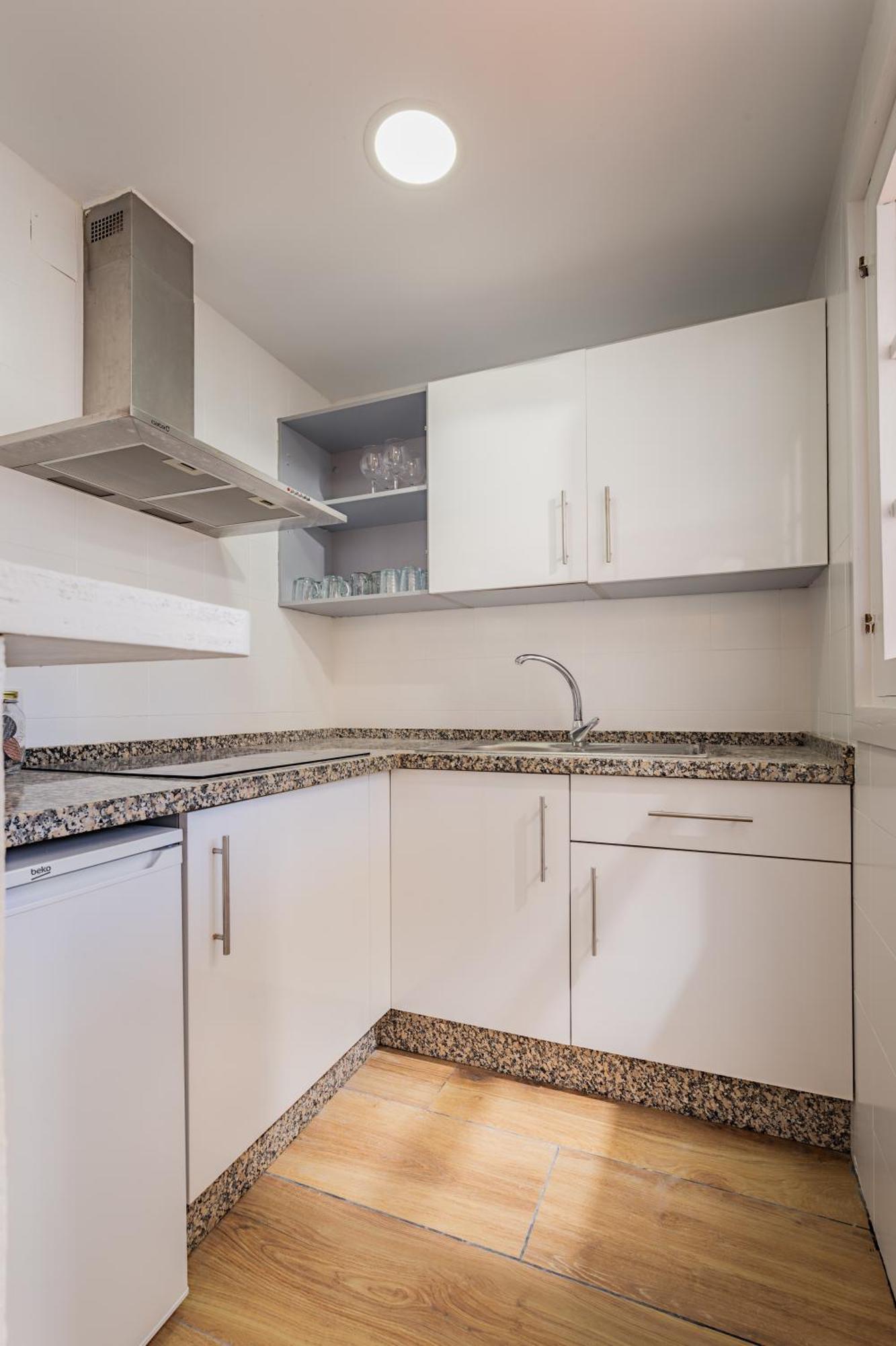 Duquesa Port Studio Apartment - Bright Sunlit Terrace Manilva Exterior photo